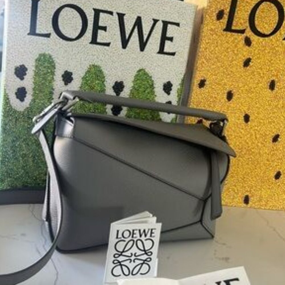 AUTHENTIC Small LOEWE Puzzle Edge Bag in Gorgeous Pearl Grey